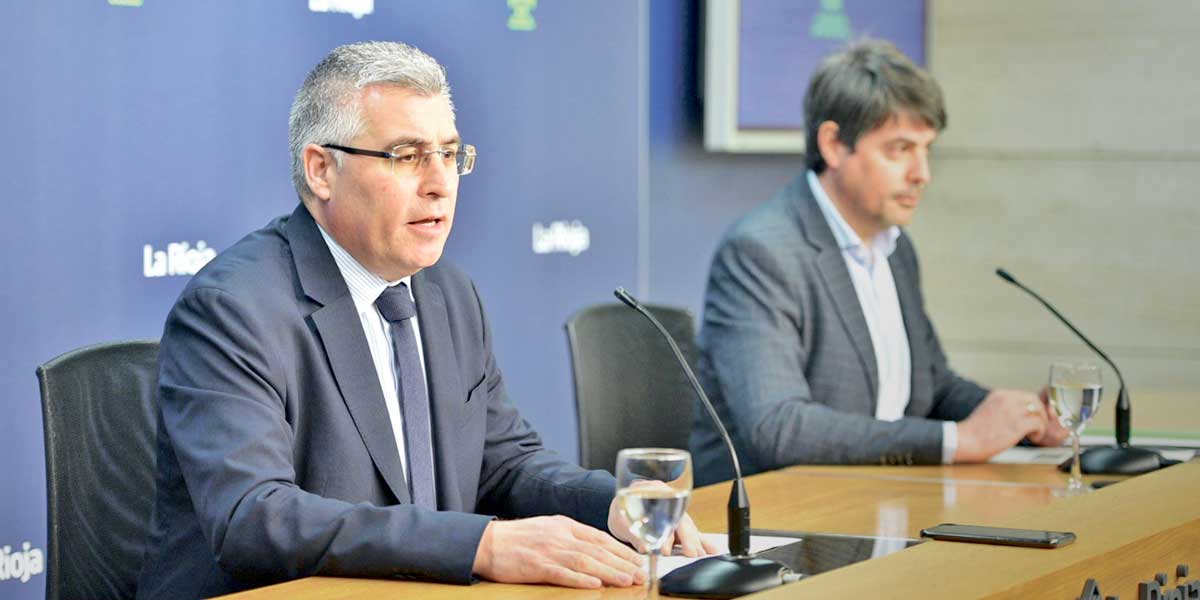 José Ángel Lacalzada y Luis Alonso, durante la presentación del Plan Estratégico de Subvenciones para 2023.