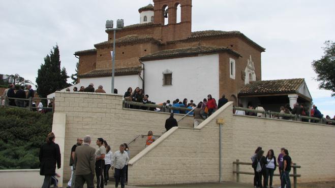 Los alfareños viven la tradicional romería a la ermita del Pilar